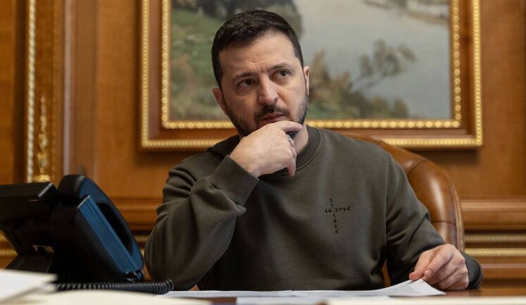 Rating of Ukrainians’ trust in Zelenskyy has dropped to 71%, majority distrusts Arestovych and Yermak - Razumkov Center poll. INFOGRAPHICS