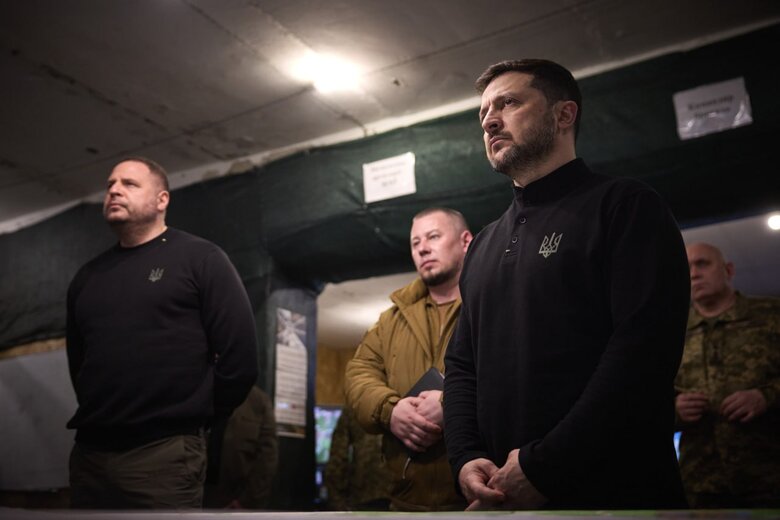 Зеленский на Сумщине заслушал доклады о Курской операции