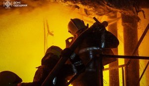 Удар по Одещині: масштабні пожежі на об’єктах інфраструктури. ФОТОрепортаж