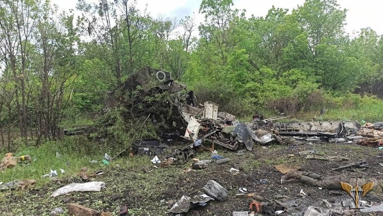 Львовские десантники уничтожили 14 оккупантов из подразделения Псковской десантно-штурмовой дивизии и две вражеские боевые машины 01