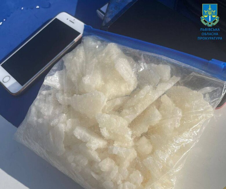 На Львівщині викрито групу наркоторговців, які щомісяця заробляли на метадоні до 5 млн грн 01