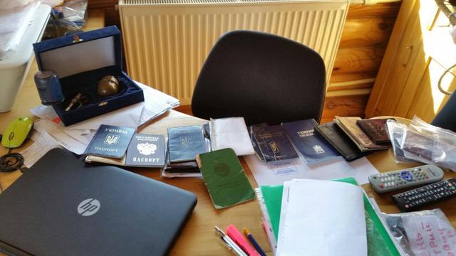 СБУ ликвидировала подпольный реабилитационный центр для наркозависимых на Черниговщине: освобождено более 200 человек 11