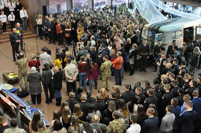 Виставка "Український Схід", присвячена АТО, відкрилася в Нацмузеї історії України у Другій світовій війні 10 Виставка "Український Схід", присвячена АТО, відкрилася в Нацмузеї історії України у Другій світовій війні 10