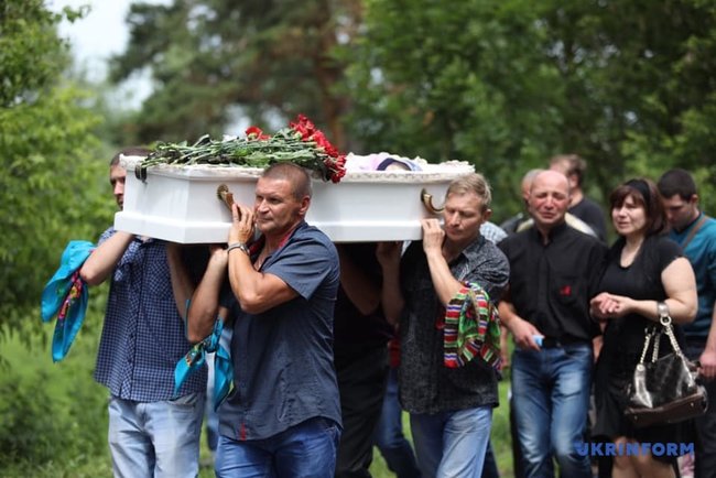Пятирічного Кирила Тлявова поховали в Переяславі-Хмельницькому 05