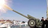 Министр обороны США открыл артиллерийский огонь на родине Путина. Холостыми. ФОТО