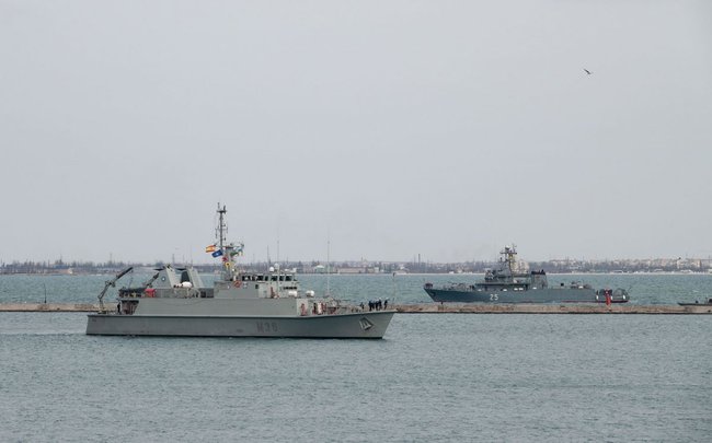Ukrainian, NATO ships conduct joint exercise in Black Sea 06