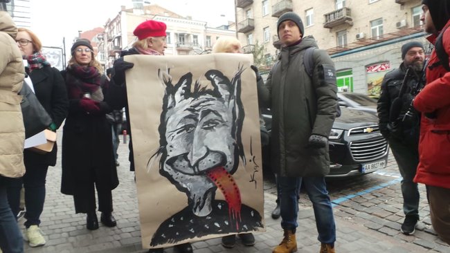 Цій комісії ми ставимо нуль балів, - активісти пікетували Нацагентство з питань держслужби на підтримку кандидатки на главу Держкіно Сінькевич 09