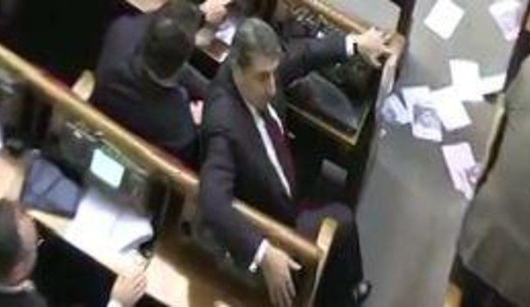 Васадзе стал почетным 17-м "регионалом-кнопкодавом" в Раде. ВИДЕО