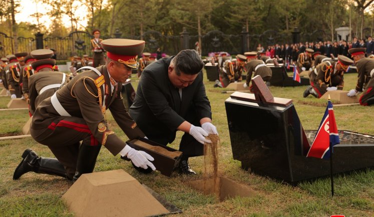 Музей, присвячений участі у війні проти України на боці РФ, відкрили у КНДР. ФОТОрепортаж
