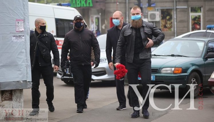 "Слуги народу" Дмитрук і Леонов прийшли пом'янути загиблих сепаратистів в Одесі. ФОТО