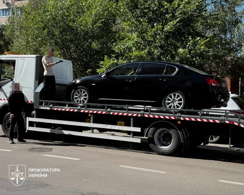 Выманивали деньги у пенсионеров под видом лечения