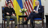 Байден перепросив за затримку із допомогою від США