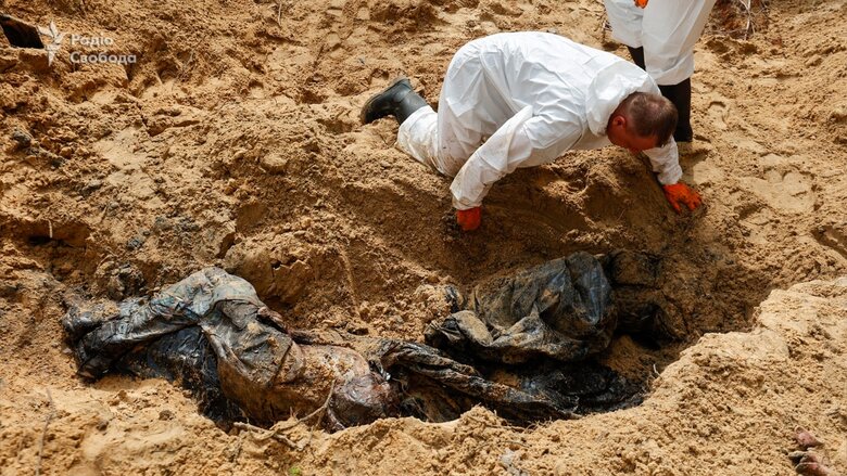 Массовые захоронения гражданских и воинов ВСУ в Изюме: Есть свидетельства об убийствах пленных 09 Массовые захоронения гражданских и воинов ВСУ в Изюме: Есть свидетельства об убийствах пленных 09