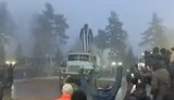 Момент падіння пам