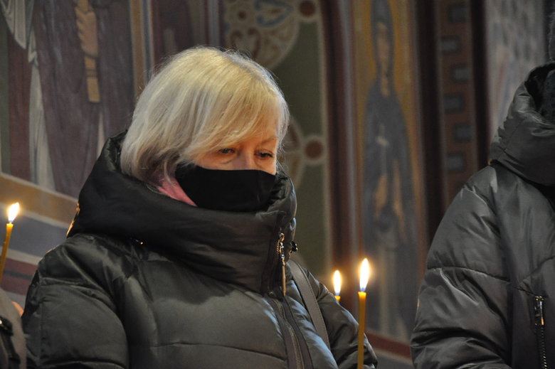 У Києві відбулась панахида за загиблими захисниками Донецького аеропорту 21 У Києві відбулась панахида за загиблими захисниками Донецького аеропорту 21
