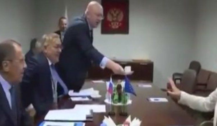 Могеріні відмовилася від чаю, запропонованого російським дипломатом під час переговорів із Лавровим. ВIДЕО