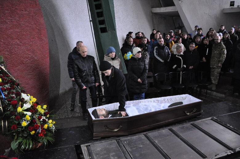 Із режисером монтажу Віктором Ониськом, який загинув у боях за Україну, попрощалися у Києві 25