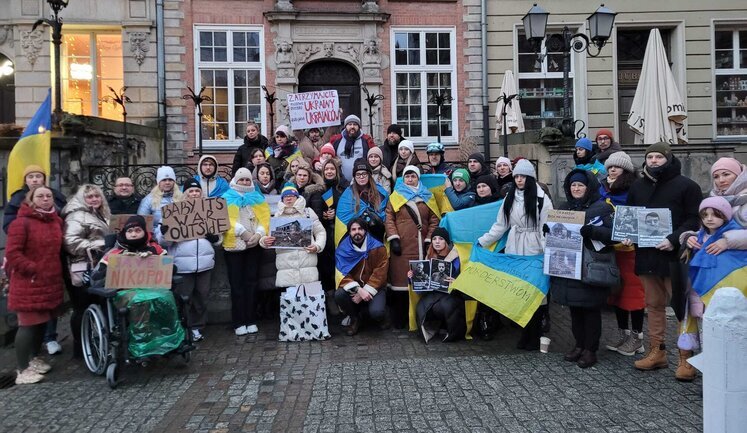 В Гданьске протестовали против ракетных атак РФ по Украине. ФОТОрепортаж