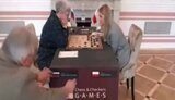 Организаторы чемпионата мира по шашкам убрали флаг РФ и табличку с фамилией российской участницы. ВИДЕО