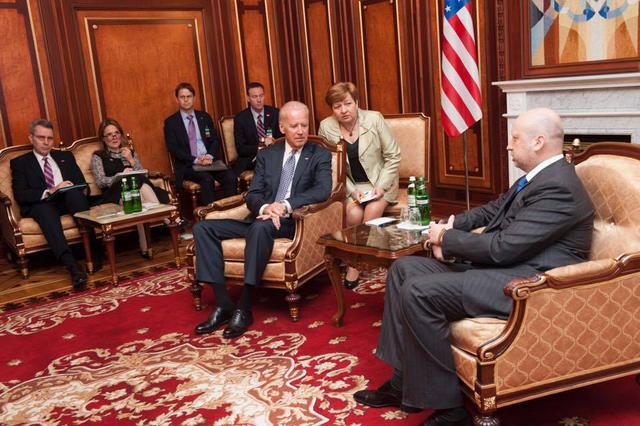 Александр Турчинов: Объявляю мобилизацию, а мне партнеры говорят, что я провоцирую русских 04