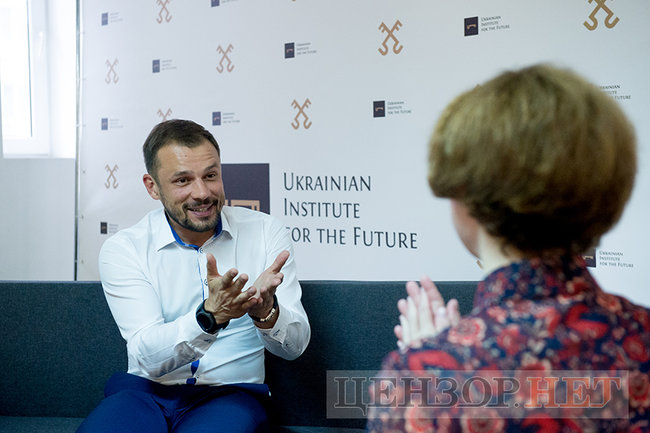 Эксперт команды Зеленского по вопросам образования и науки Сергей Бабак: Бизнесу нужно дать возможность входить в вузы 04 Эксперт команды Зеленского по вопросам образования и науки Сергей Бабак: Бизнесу нужно дать возможность входить в вузы 04