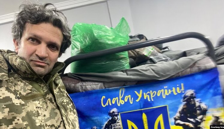 Иранский журналист вступил в ряды ВСУ, чтобы "бороться с преступником Путиным и его сторонниками". ФОТО