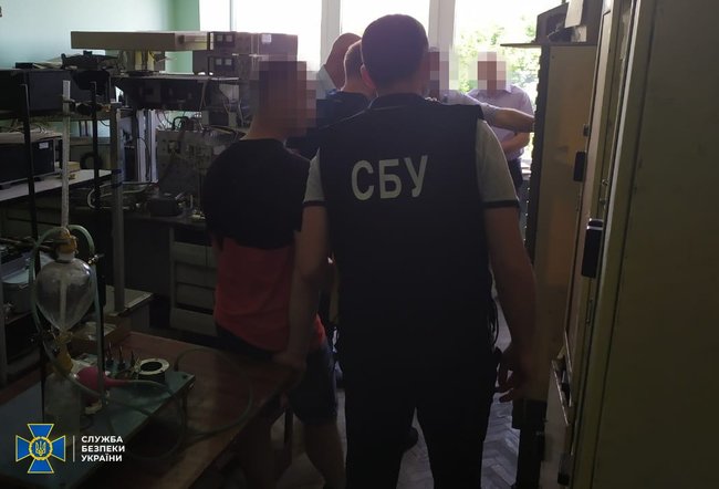Миллионные злоупотребления разоблачены на Житомирском бронетанковом заводе, - контрразведка СБУ 03