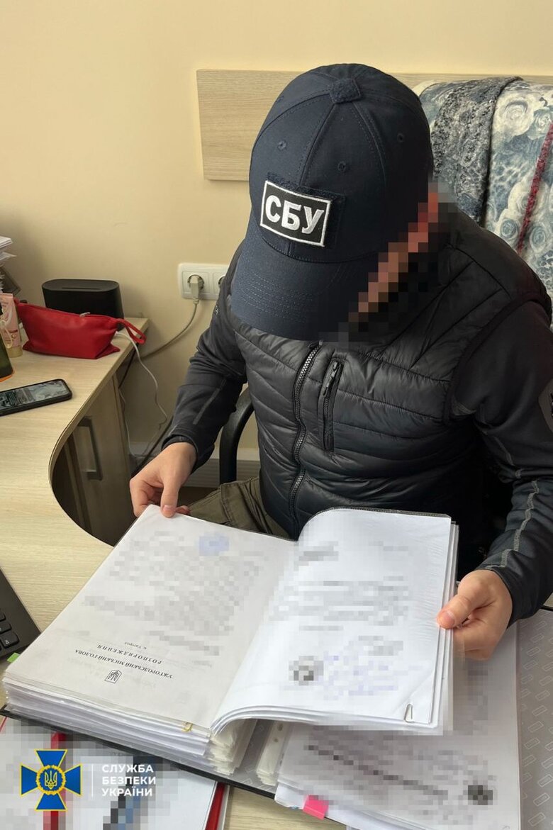 Депутати Ужгородської міськради відпочивали за кордоном під виглядом відряджень, - СБУ 02