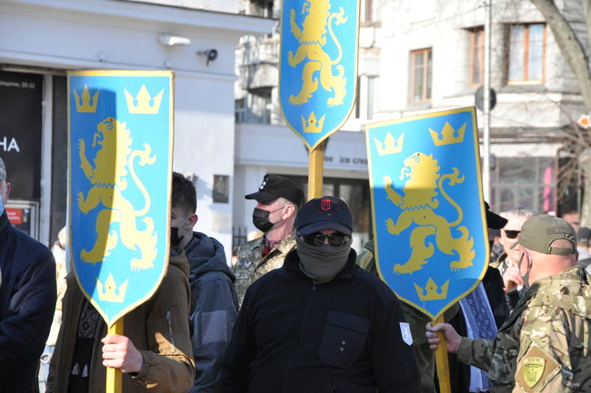 У центрі Києва відбувся марш вишиванок на честь дивізії СС Галичина 06
