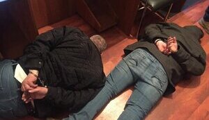 В Киеве задержаны 4 человека при попытке продать 2 литра "красной ртути" за 246 тыс. евро, - прокуратура. ФОТОрепортаж