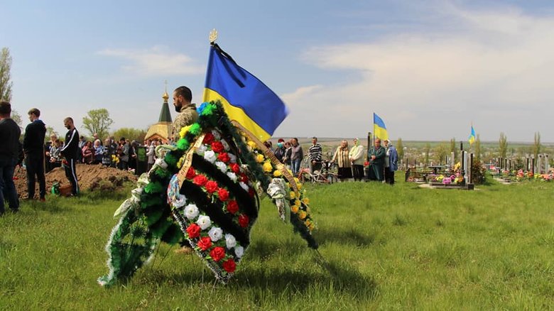 Soldiers of 91st separate regiment of operational support Andrii and Oleksandr Kozyrka, who died in battle with Russian occupiers, were buried in Sumy region 02 Soldiers of 91st separate regiment of operational support Andrii and Oleksandr Kozyrka, who died in battle with Russian occupiers, were buried in Sumy region 02