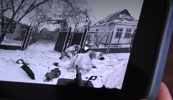 робот на фронті