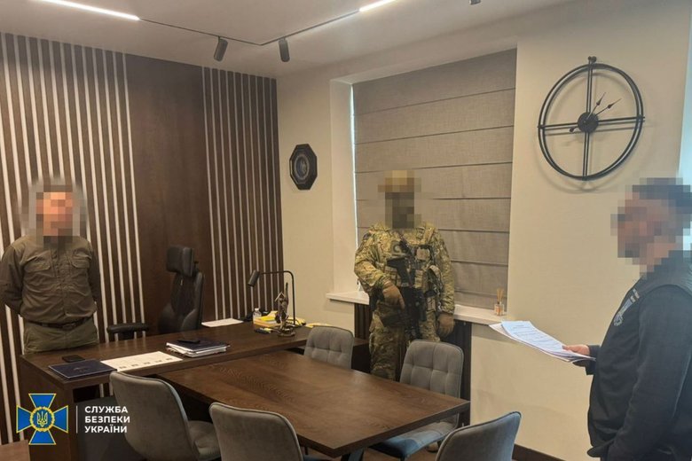 Двох високопосадовців СБУ затримано на хабарі - деталі