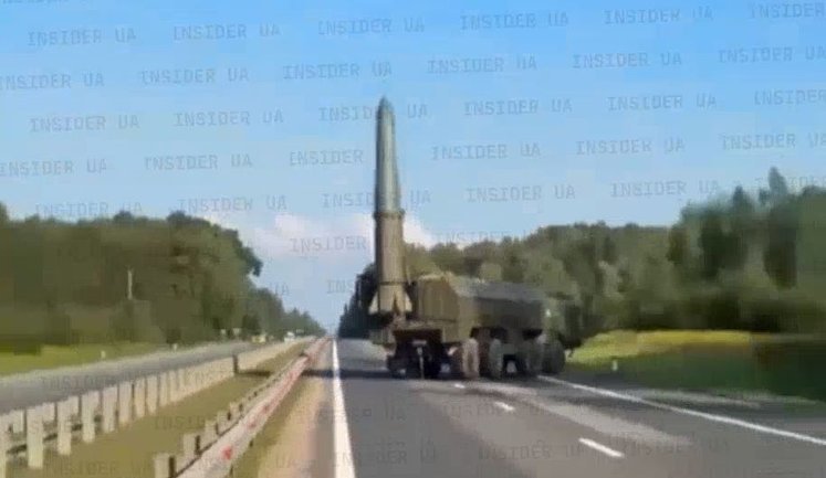 Two launchers of Russian Iskander OTRK have been deployed on highway near border with Poland in Kaliningrad region. VIDEO