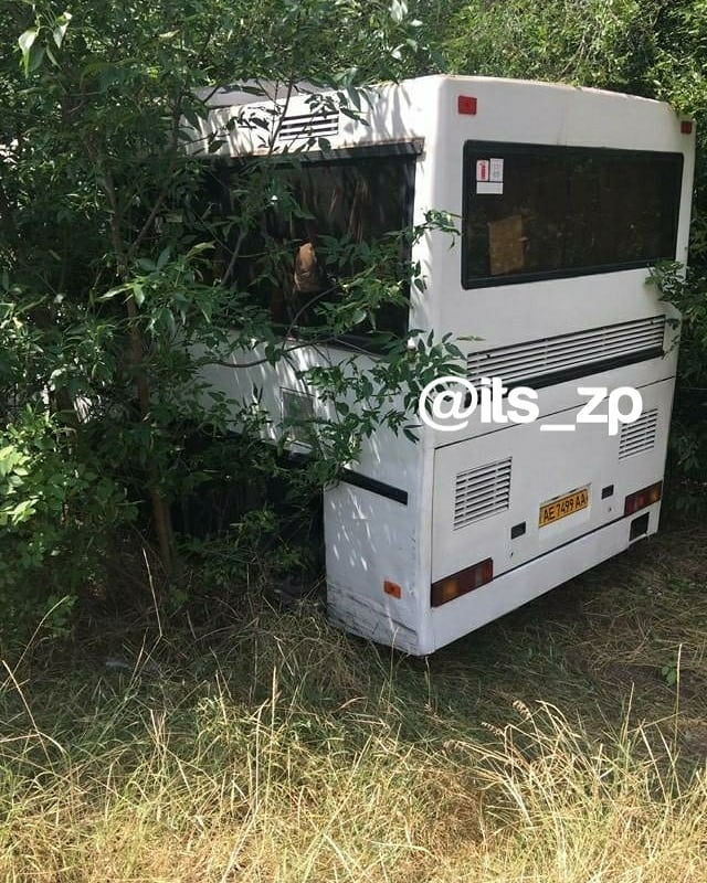 Автомобіль УДО з кортежу Зеленського спровокував ДТП з колоною автобусів з дітьми: Жертв немає 05 Автомобіль УДО з кортежу Зеленського спровокував ДТП з колоною автобусів з дітьми: Жертв немає 05