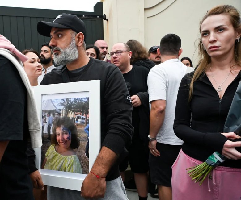 Стрілянина у Сіднеї на пляжі Бонді: загинула донька українців