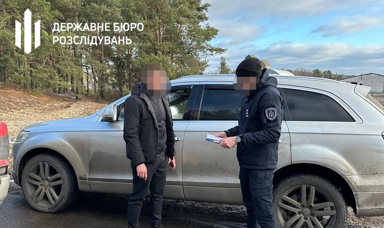 ДБР викрило правоохоронця на організації виїзду ухилянтів до Білорусі