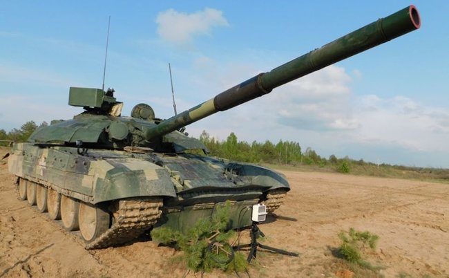 Модернізований зразок танка Т-72 випробовують на Чернігівщині 08