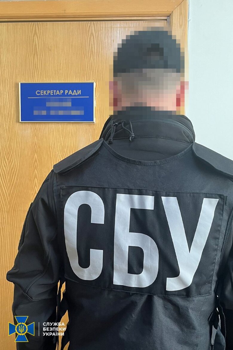 Депутати Ужгородської міськради відпочивали за кордоном під виглядом відряджень, - СБУ 01