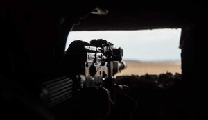 Вночі у місті Токмак точилися потужні бої. ЗСУ бореться з диверсантами в українській формі, але з російськими бронежилетами