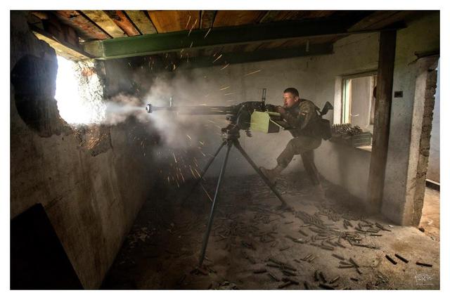 боец