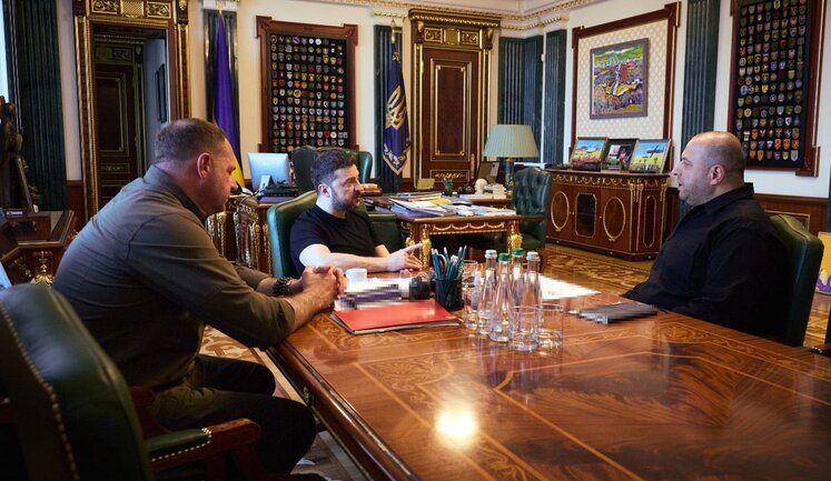Зеленський на нараді з Умєровим та Єрмаком доручив сформувати делегацію для перемовин з РФ. ФОТОрепортаж