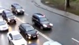 Азаров показал Клюеву как надо преодолевать "пробки" у моста Патона. ВИДЕО.