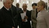 Азаров - иностранным СМИ: "Тимошенко появляется на экране примерно в пять раз чаще, чем я"