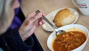 Київ забезпечуватиме літніх та маломобільних мешканців гарячим харчуванням, - Кличко