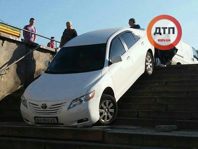 дтп автомобиль переход