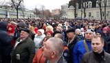 Михайлівська площа була забита людьми, яких явно ніхто не привозив, - блогер Мальцев про зустріч Порошенка з виборцями. ФОТОрепортаж