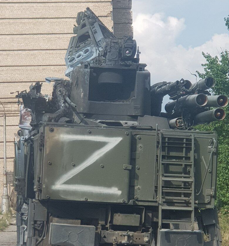 Российский Панцирь-С1, уничтоженный AGM-88 HARM с самолета ВСУ 01
