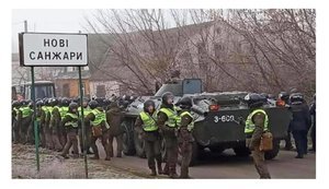 Как можно агрессивно не пускать граждан Украины в Украину, для кого мы ее защищаем?, - капеллан Зелинский о протестах в Новых Санжарах