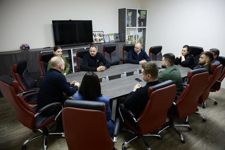 Єрмак та адвокати НААУ поїхали з консультаціями до ЗСУ